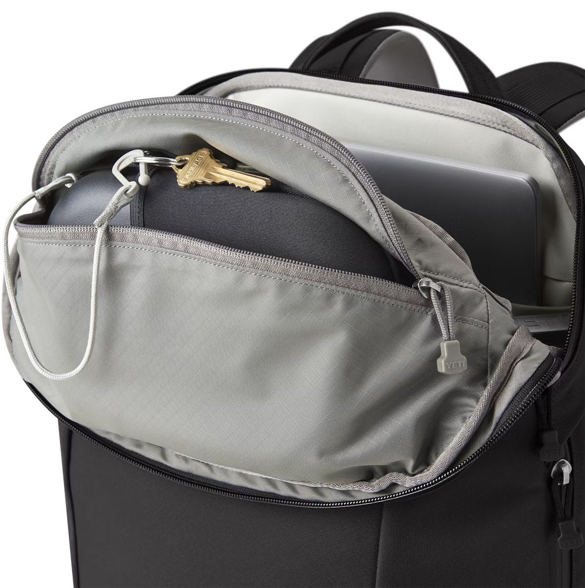 yeti-crossbp22_black__06-1.jpg
